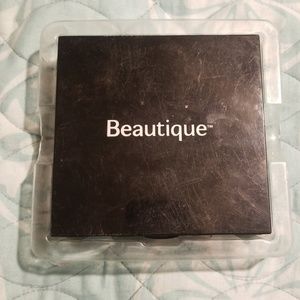 BEAUTIQUE VARIETY PALETTE